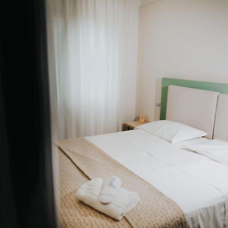 Plana Hotel Caserta Eksteriør billede