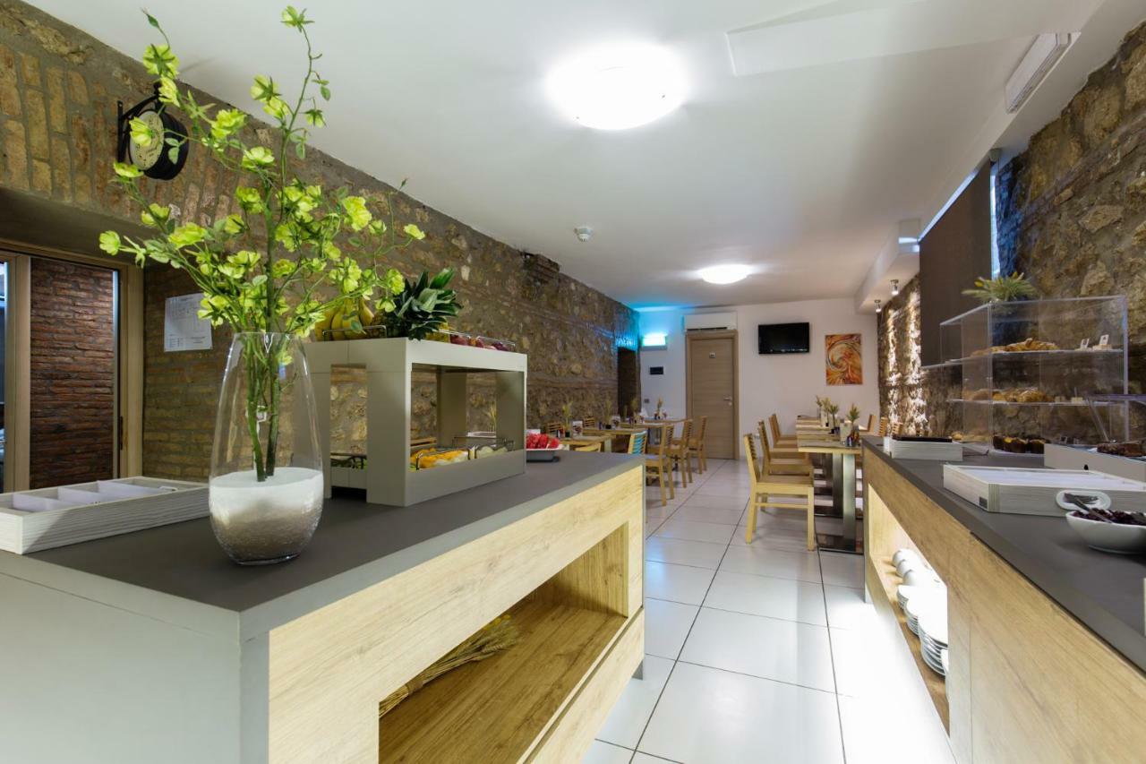 Plana Hotel Caserta Eksteriør billede