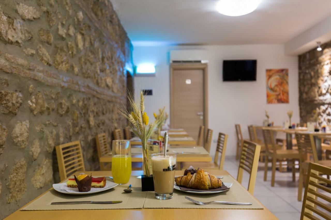 Plana Hotel Caserta Eksteriør billede